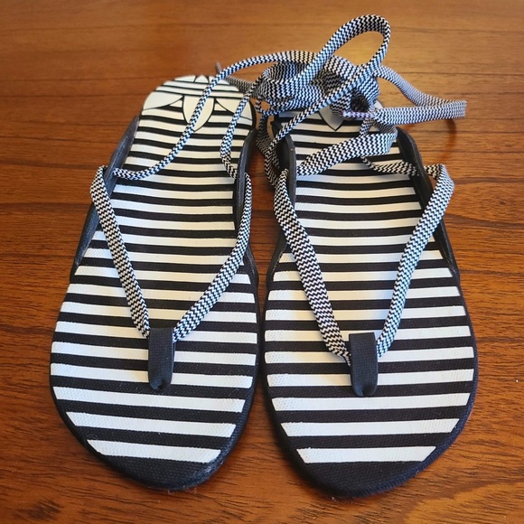 Adidas Original Adisand Sandals - Picture 3 of 3